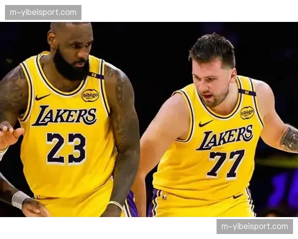 第三节末段风云突变,湖人一波20-5攻势反超太阳 第三节末段风云突变,湖人一波20-5攻势反超太阳